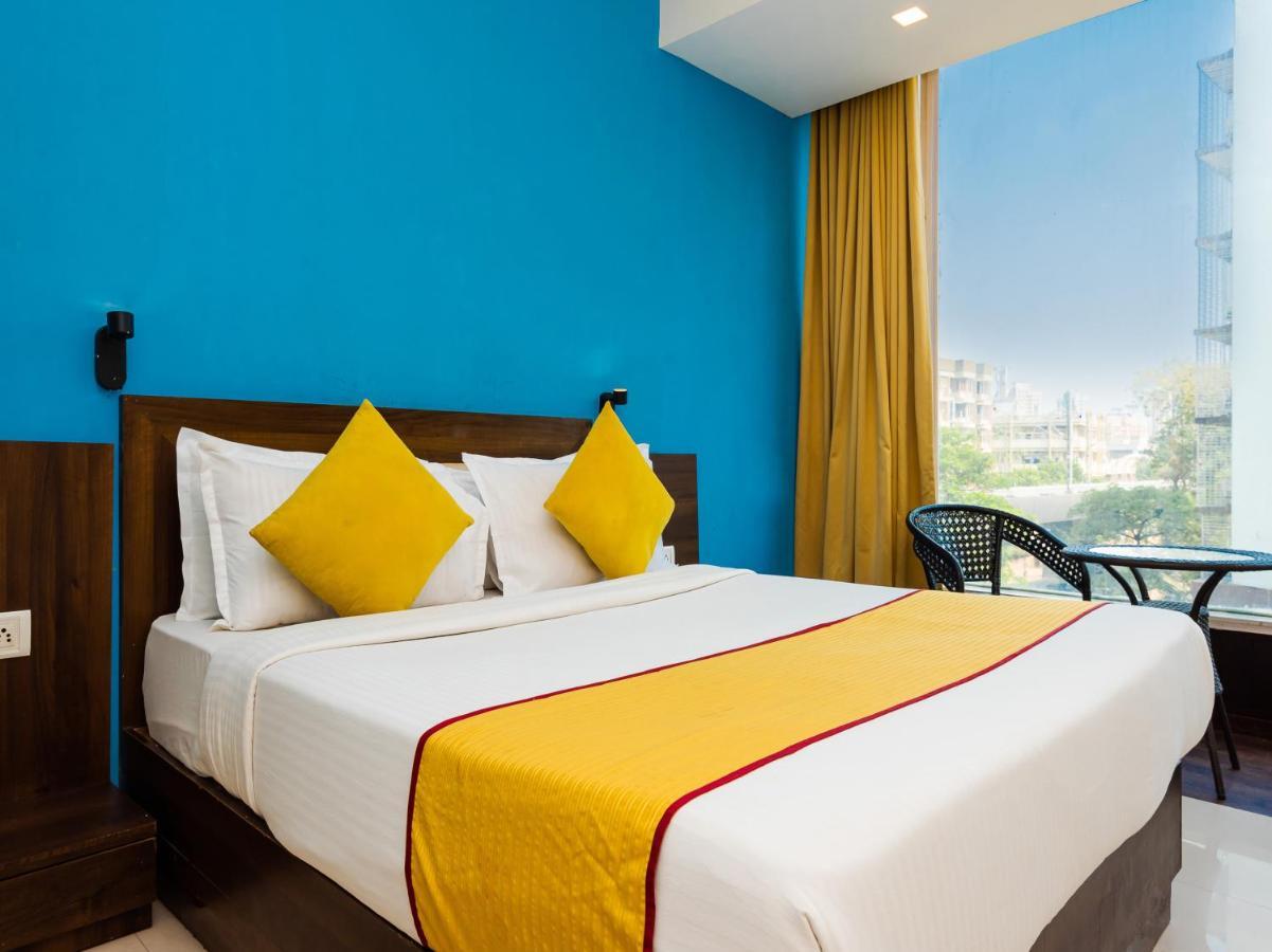 Hotel Aura - Near Malad Link Road Gorai Dış mekan fotoğraf