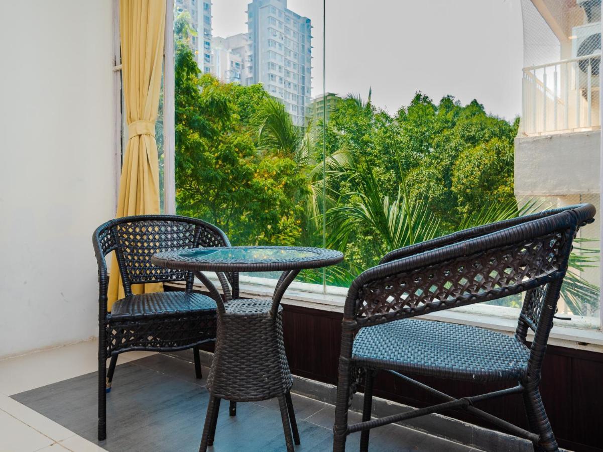 Hotel Aura - Near Malad Link Road Gorai Dış mekan fotoğraf
