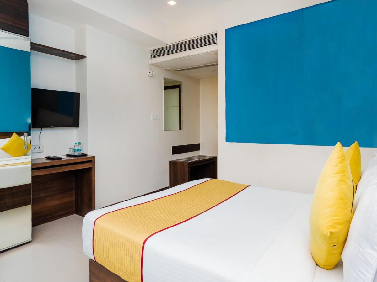 Hotel Aura - Near Malad Link Road Gorai Dış mekan fotoğraf