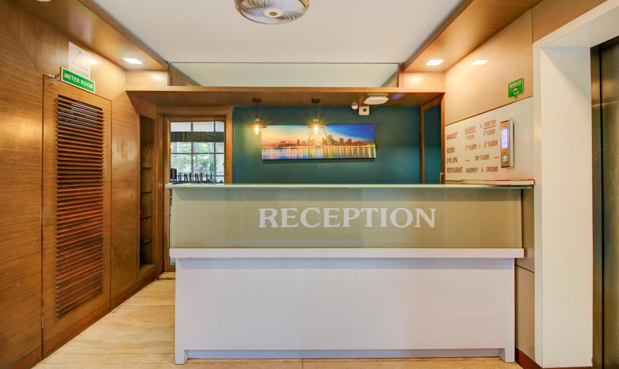 Hotel Aura - Near Malad Link Road Gorai Dış mekan fotoğraf